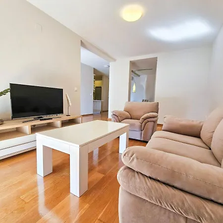 Sea View Luxury Family Apartment