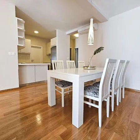 Sea View Luxury Family Apartment Neum