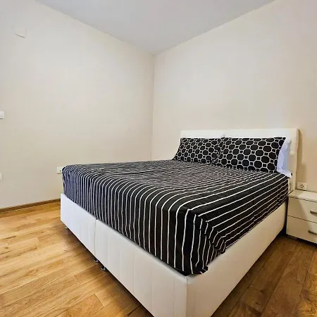Sea View Luxury Family Apartment