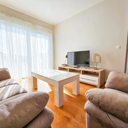 Sea View Luxury Family Apartment