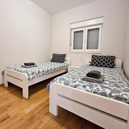 Sea View Luxury Family